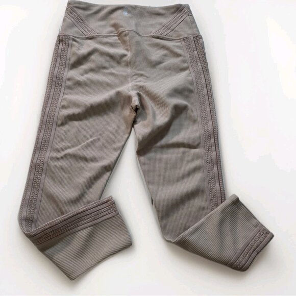 FP Movement by Free People Leggings Womens L Beige Lace Waffle Knit Yoga Pilates - Picture 16 of 16